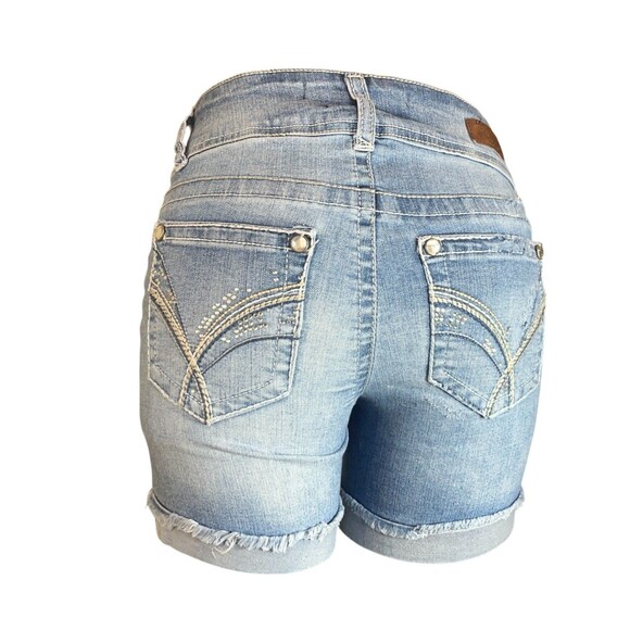 Wallflower Shorts Women 0 Low Rise Distressed Patches Patriotic Stretch (W26 L2) - Picture 5 of 16